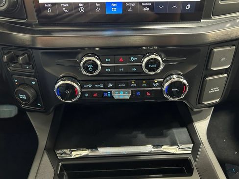 New 2026 Ford F250 Lariat w/ Black Appearance Package AWD/4WD image 25