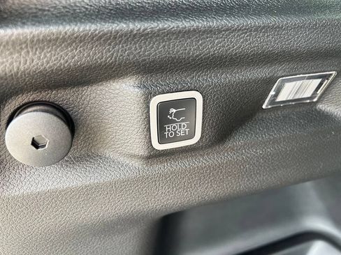 New 2026 Jeep Grand Cherokee L 4WD image 21