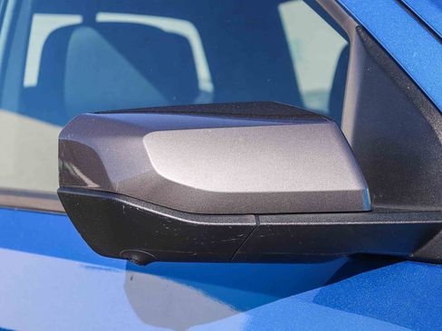 Used 2023 Chevrolet Colorado LT w/ LT Convenience Package II image 6