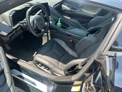 Used 2025 Chevrolet Corvette Stingray Preferred Cpe w/ Z51 Performance Package RWD image 3