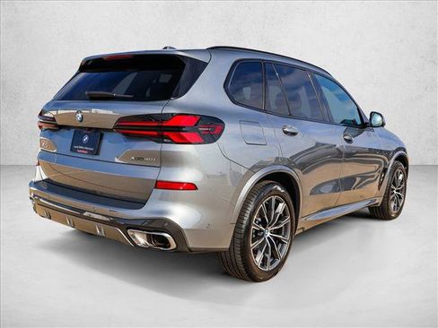 Used 2026 BMW X5 xDrive40i AWD/4WD image 5