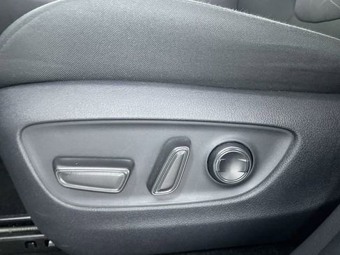 Used 2024 Toyota RAV4 XLE image 33