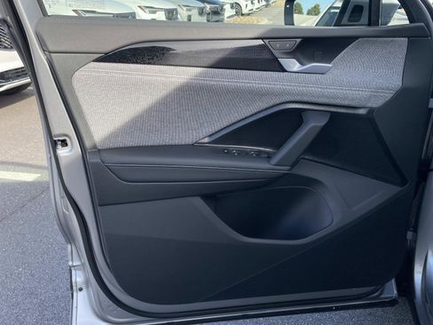 New 2026 Volkswagen Tiguan S FWD image 15