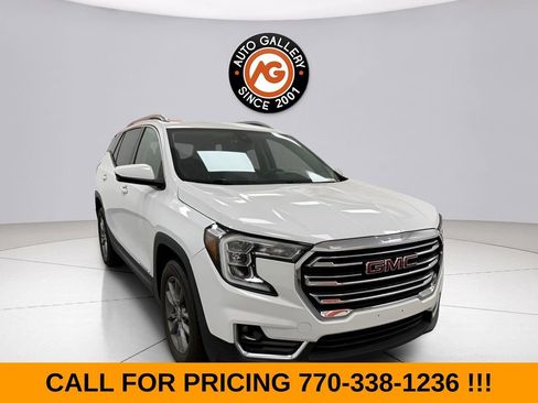 Used 2022 GMC Terrain SLT AWD/4WD image 1