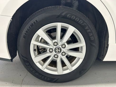 Used 2026 Toyota Camry LE FWD image 66