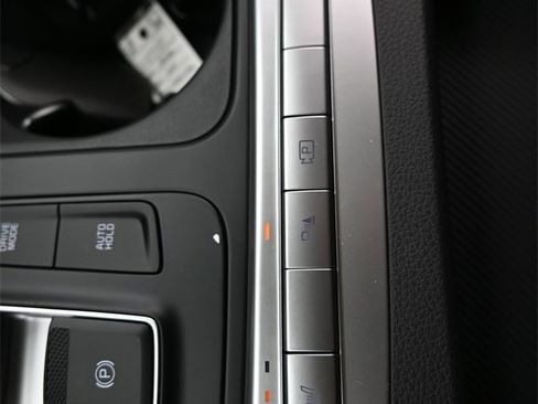 New 2026 Kia Carnival LXS image 31