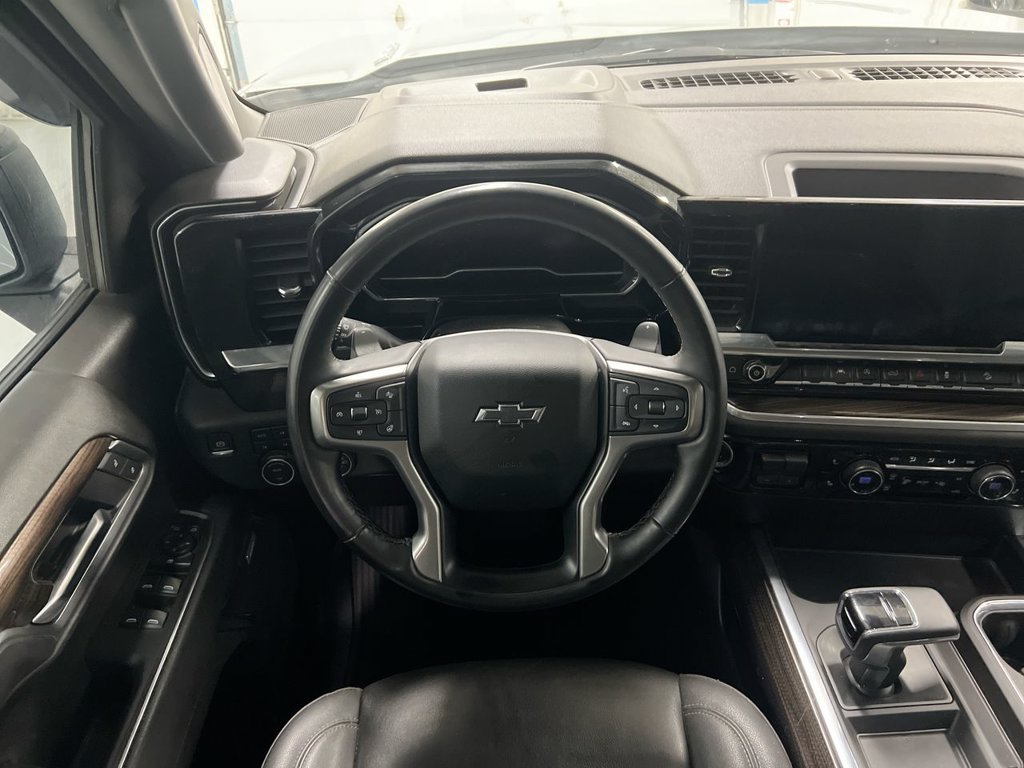Used 2025 Chevrolet Silverado 1500 RST w/ Convenience Package II AWD/4WD image 11