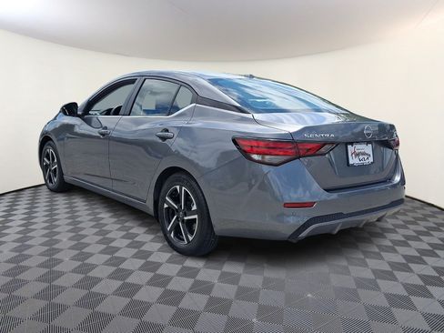 Used 2024 Nissan Sentra SV FWD image 4