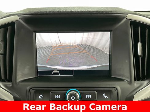 Certified 2022 GMC Terrain SLE w/ Driver Convenience Package FWD image 3