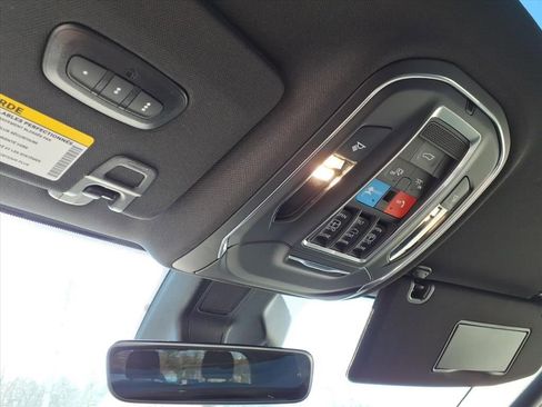 New 2025 Jeep Grand Cherokee L Limited image 30