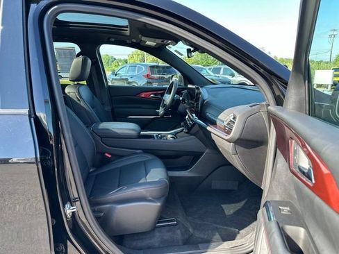 Used 2024 Chevrolet Traverse Z71 AWD/4WD image 30