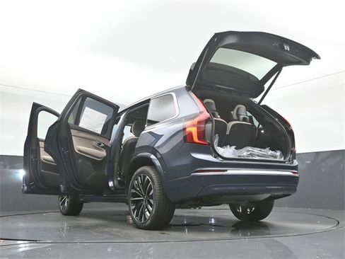 New 2026 Volvo XC90 B6 Plus w/ Protection Package Premier image 56