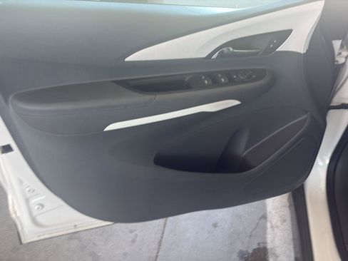 Used 2021 Chevrolet Bolt LT FWD image 7