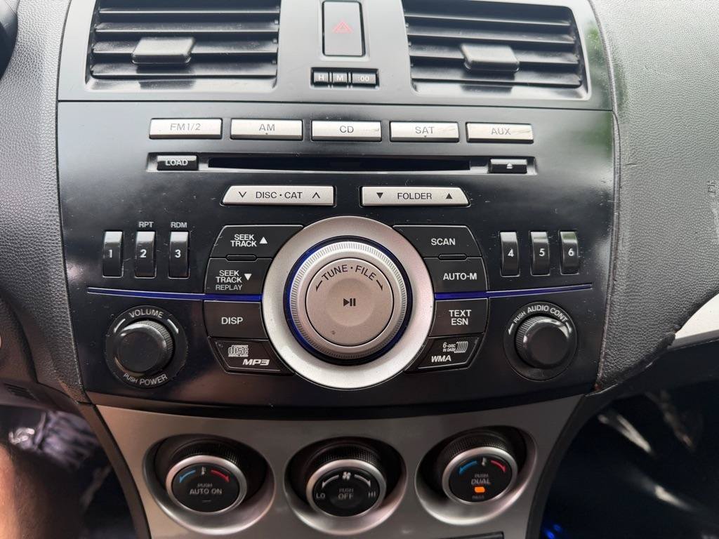 Used 2010 MAZDA MAZDA3 s Grand Touring FWD image 37