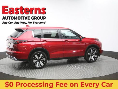 Used 2025 Mitsubishi Outlander SE FWD image 42