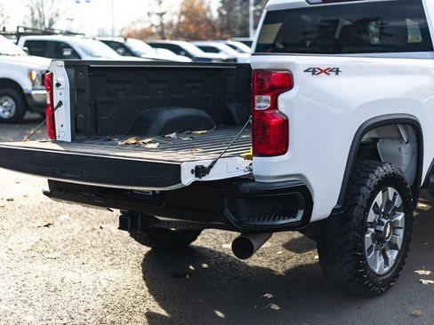 Used 2024 Chevrolet Silverado 2500 Custom w/ Custom Value Package image 38