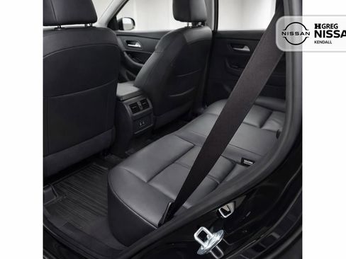 Certified 2024 Nissan Rogue SV w/ SV Premium Package FWD image 9