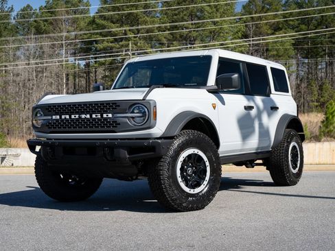 New 2026 Ford Bronco Badlands AWD/4WD image 2