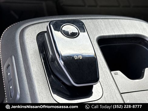 Used 2024 Nissan Ariya AWD image 40