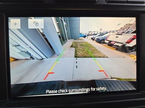 Used 2024 Ford F250 XLT w/ FX4 Off-Road Package image 12