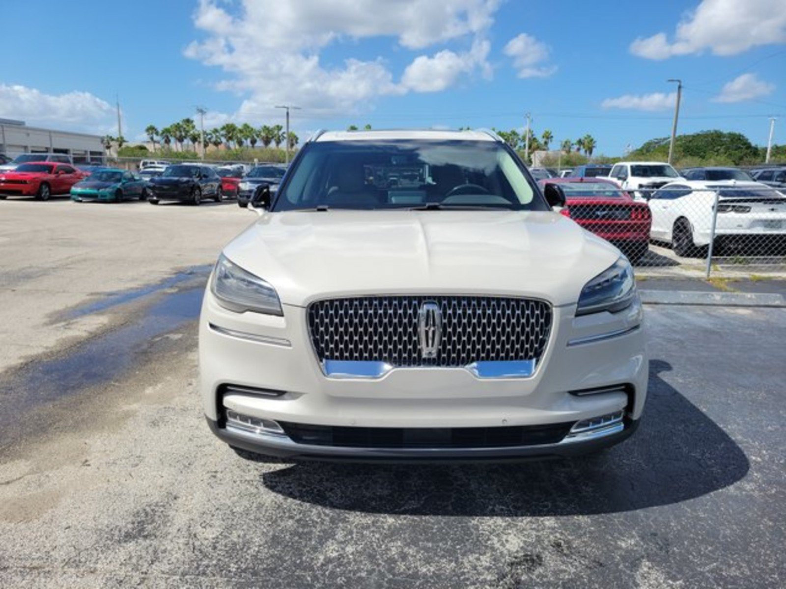 Used 2021 Lincoln Aviator Reserve RWD image 2