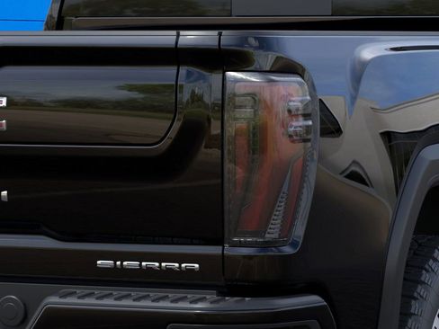 New 2026 GMC Sierra 2500 Denali w/ Denali Reserve Package image 35