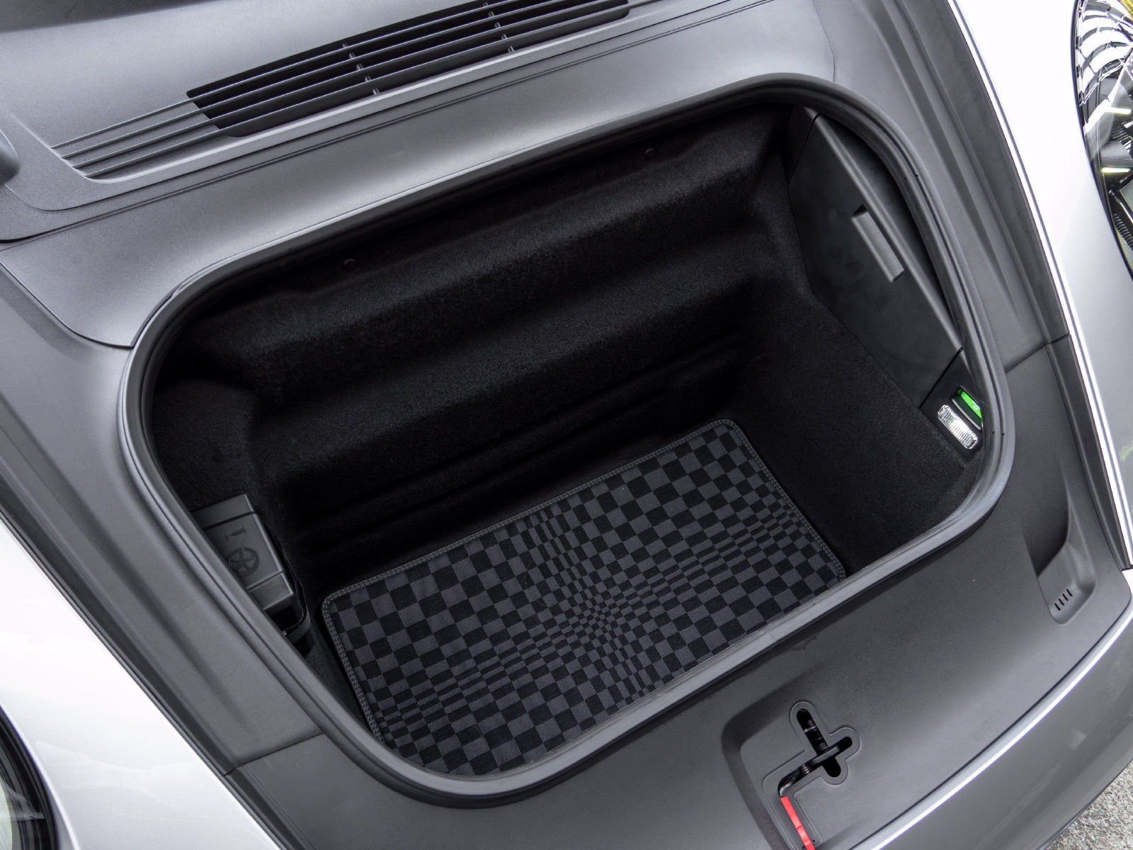 Certified 2026 Porsche 911 GTS RWD image 62