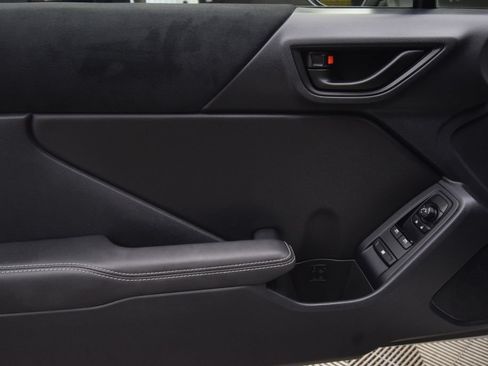 Used 2025 Toyota GR86 Premium w/ ALL Weather Mat Package (TMS) RWD image 26