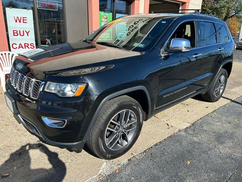 Used 2018 Jeep Grand Cherokee Limited image 2