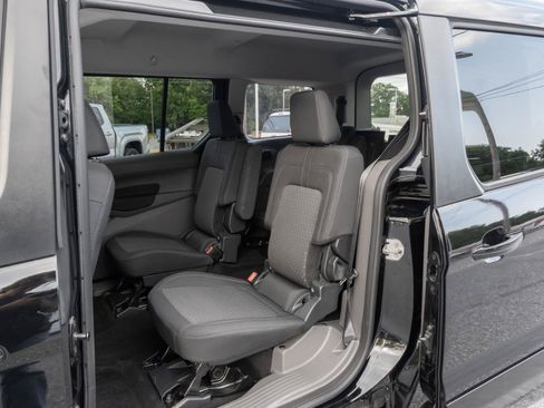 Used 2020 Ford Transit Connect XLT FWD image 16