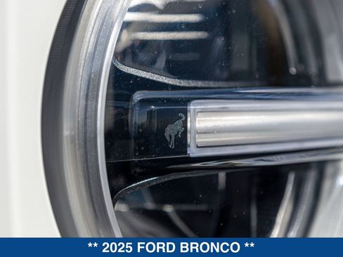 New 2025 Ford Bronco Badlands AWD/4WD image 16