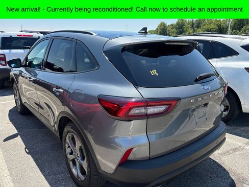 Used 2025 Ford Escape ST-Line w/ Tech Pack #1 FWD image 6
