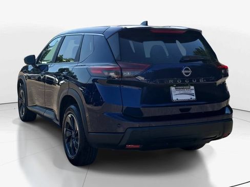 Used 2025 Nissan Rogue SV FWD image 8