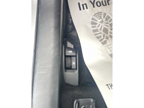 Used 2025 Toyota Corolla LE image 13