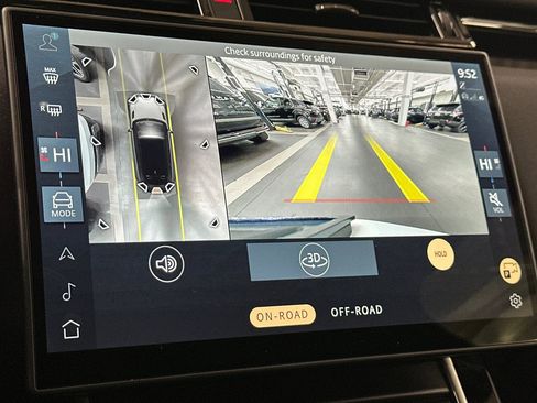 Used 2026 Land Rover Range Rover Velar Dynamic SE image 21