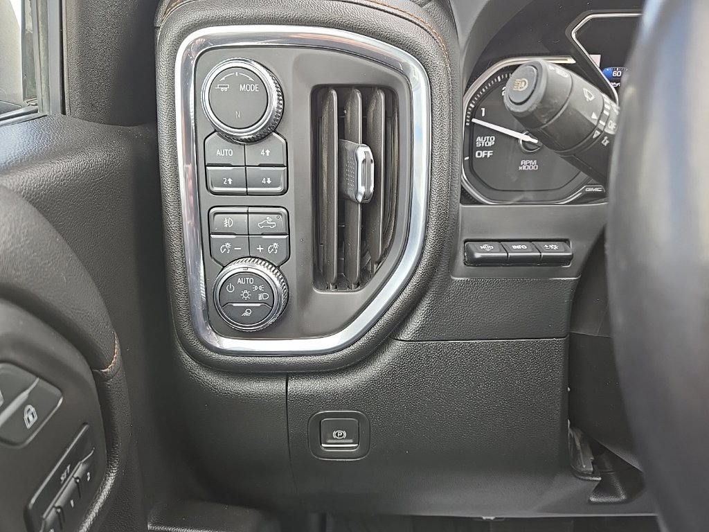 Used 2021 GMC Sierra 1500 AT4 w/ AT4 Premium Package AWD/4WD image 20