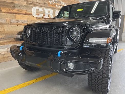 Used 2024 Jeep Wrangler High Altitude image 9