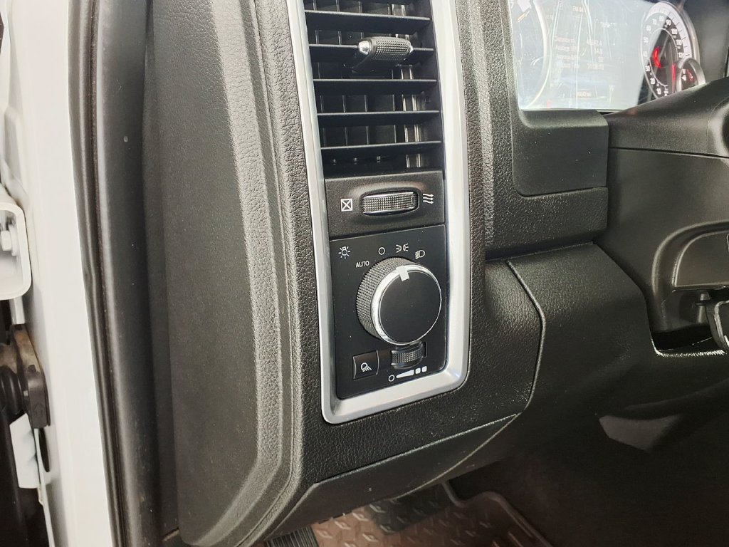 Used 2023 RAM 1500 Classic SLT w/ Electronics Group AWD/4WD image 16