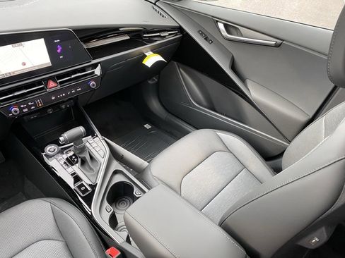 New 2026 Kia Niro SX image 26