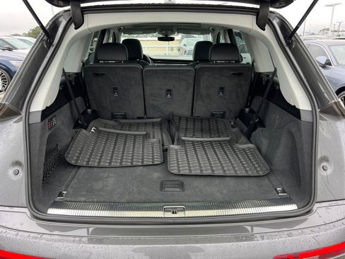Used 2022 Audi Q7 Premium Plus w/ Premium Plus Package image 18