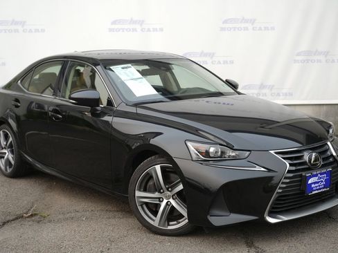 Used 2018 Lexus IS 300 AWD w/ Comfort Package image 1