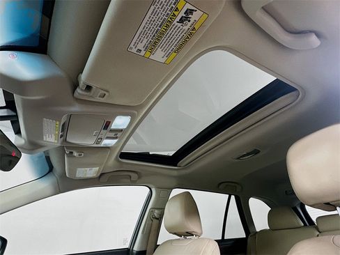 Used 2018 Subaru Outback 2.5i Limited image 11