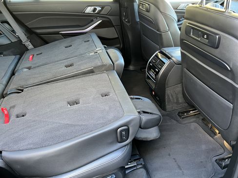 Used 2021 BMW X7 xDrive40i w/ M Sport Package image 27