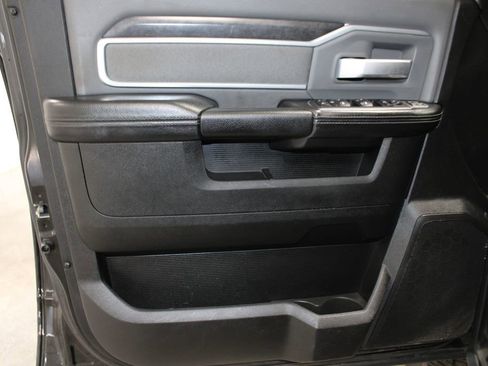 Used 2023 RAM 2500 Big Horn w/ Level 1 Equipment Group image 21