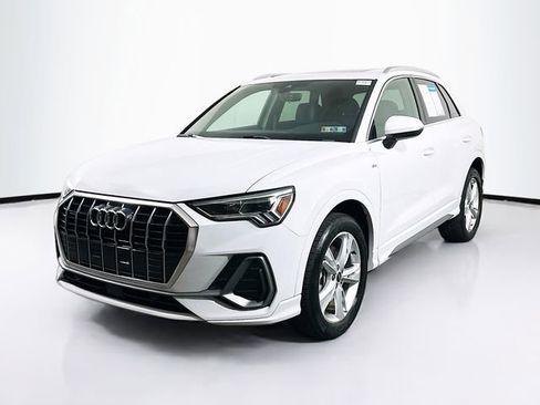 Used 2023 Audi Q3 2.0T Premium image 4