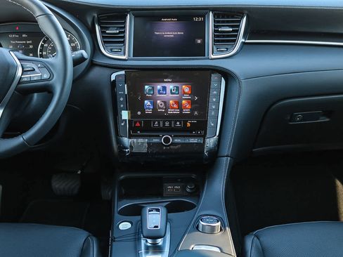 New 2025 INFINITI QX50 Luxe image 15