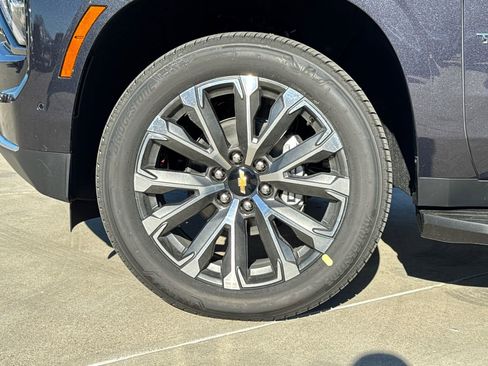New 2026 Chevrolet Tahoe High Country w/ Sun And Tow Package image 5