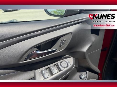 Used 2026 Buick Envista Sport Touring w/ Convenience I Package FWD image 7