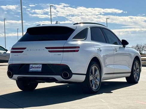 Used 2025 Genesis GV70 3.5T Sport AWD/4WD image 8