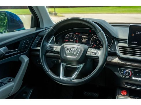 Used 2018 Audi Q5 2.0T Premium Plus w/ Premium Plus Package AWD/4WD image 21
